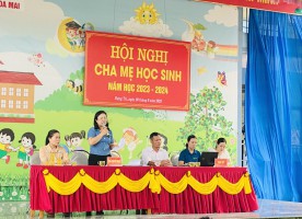 Chủ trì hội nghị