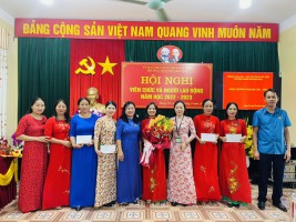 TRƯỜNG MN HOA MAI TỔ CHỨC HỘI NGHỊ VIÊN CHỨC, NGƯỜI LAO ĐỘNG NĂM HỌC 2022 -2023