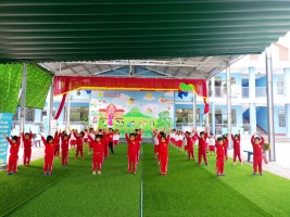 Giao lưu vận động của khối 5 tuổi cụm 1