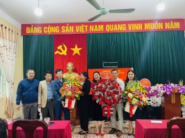 CÔNG ĐOÀN TRƯỜNG MẦM NON HOA MAI GẶP MẶT TỌA ĐÀM KỶ NIỆM 113 NĂM NGÀY QUỐC TẾ PHỤ NỮ VIỆT NAM VÀ CHIA TAY ĐỒNG CHÍ NGUYỄN THỊ HOA QUỲNH CHUYỂN ĐƠN VỊ MỚI.