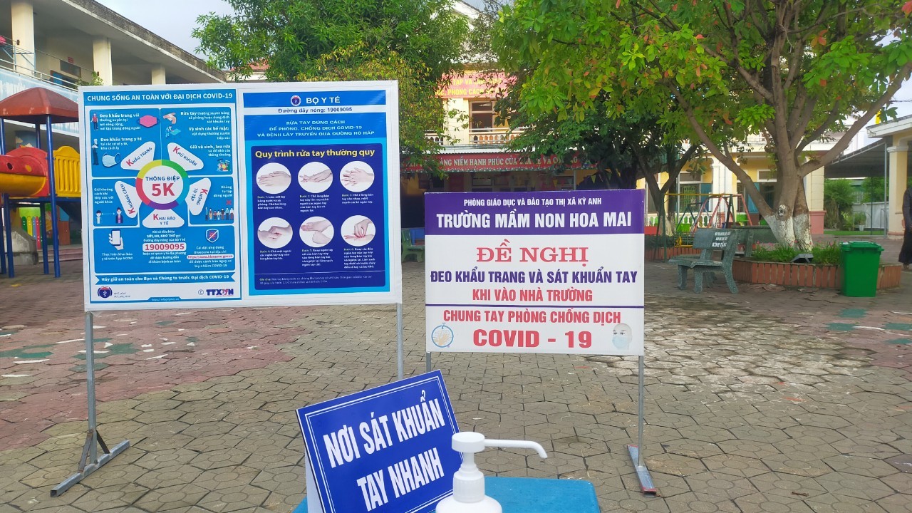 TRƯỜNG MẦM NON HOA MAI VỚI CÔNG TÁC PHÒNG, CHỐNG DỊCH BỆNH COVID – 19 TRONG TÌNH HÌNH MỚI